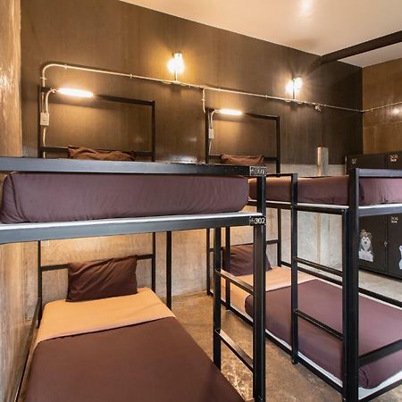 The Alley Hostel&Bistro Bangkok Esterno foto